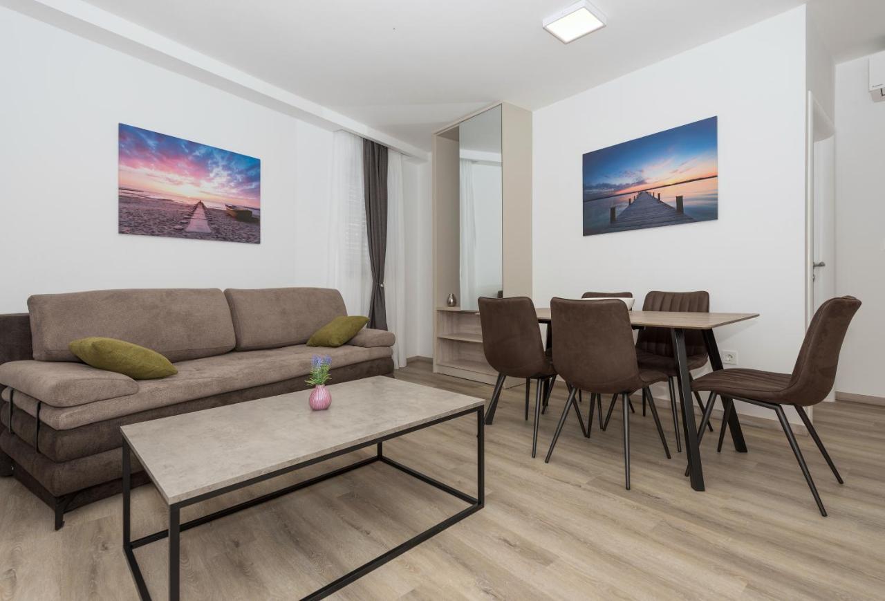 Apartments By The Sea Makarska - 19134 Экстерьер фото